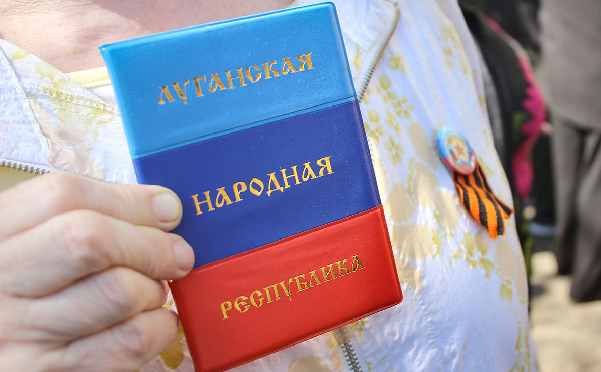 Суд дав 15 років жінці, яка здавала проукраїнських жителів Луганщини росіянам 