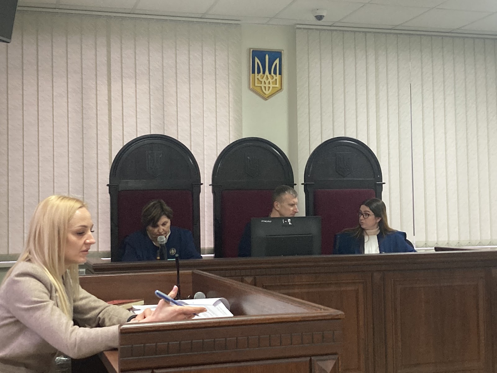 «Хотіли розстріляти за українську»: у справі щодо російського окупанта Дамбаєва допитали потерпілих 