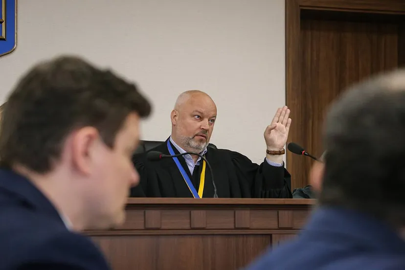 Розстріли на Інститутській: прокурори спростували озвучені двома підсудними версії