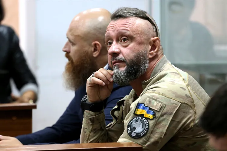 Суд призупинив провадження у «справі Шеремета» через участь учасників в обороні країни