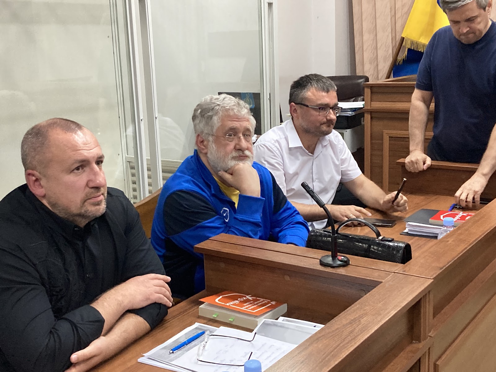 «Заставу не вноситимуть»: як суд суботнього вечора відправив Коломойського під варту «Заставу не вноситимуть»: як суд суботнього вечора відправив Коломойського під варту