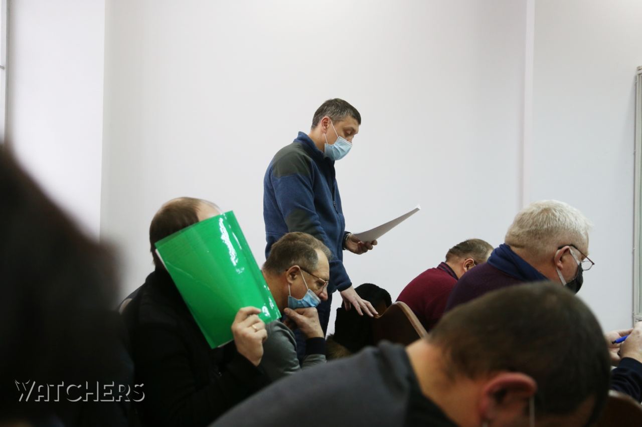 Суд не буде карати двох колишніх міліціонерів за видачу автоматів зі складів МВС тітушкам у день розстрілу Майдану Суд не буде карати двох колишніх міліціонерів за видачу автоматів зі складів МВС тітушкам у день розстрілу Майдану