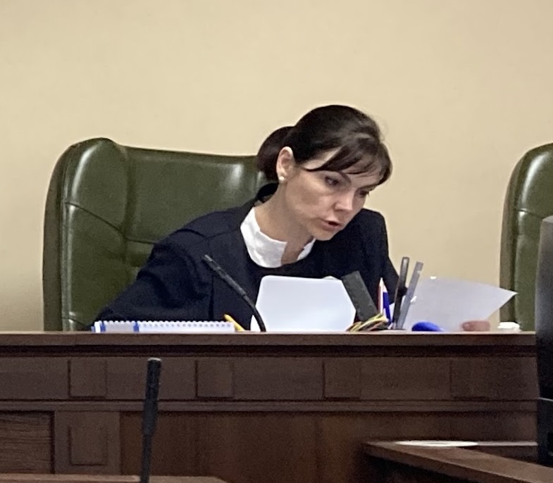 Напад через українську мову: напівзакритий суд дав пенсіонеру домашній арешт Напад через українську мову: напівзакритий суд дав пенсіонеру домашній арешт