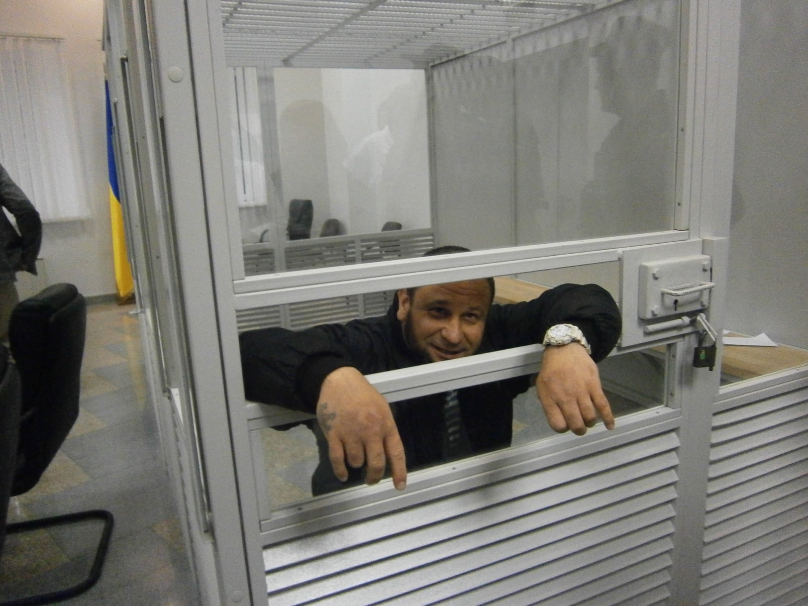 У справі бунту “торнадівців” у СІЗО одна з присяжних взяла самовідвід У справі бунту “торнадівців” у СІЗО одна з присяжних взяла самовідвід