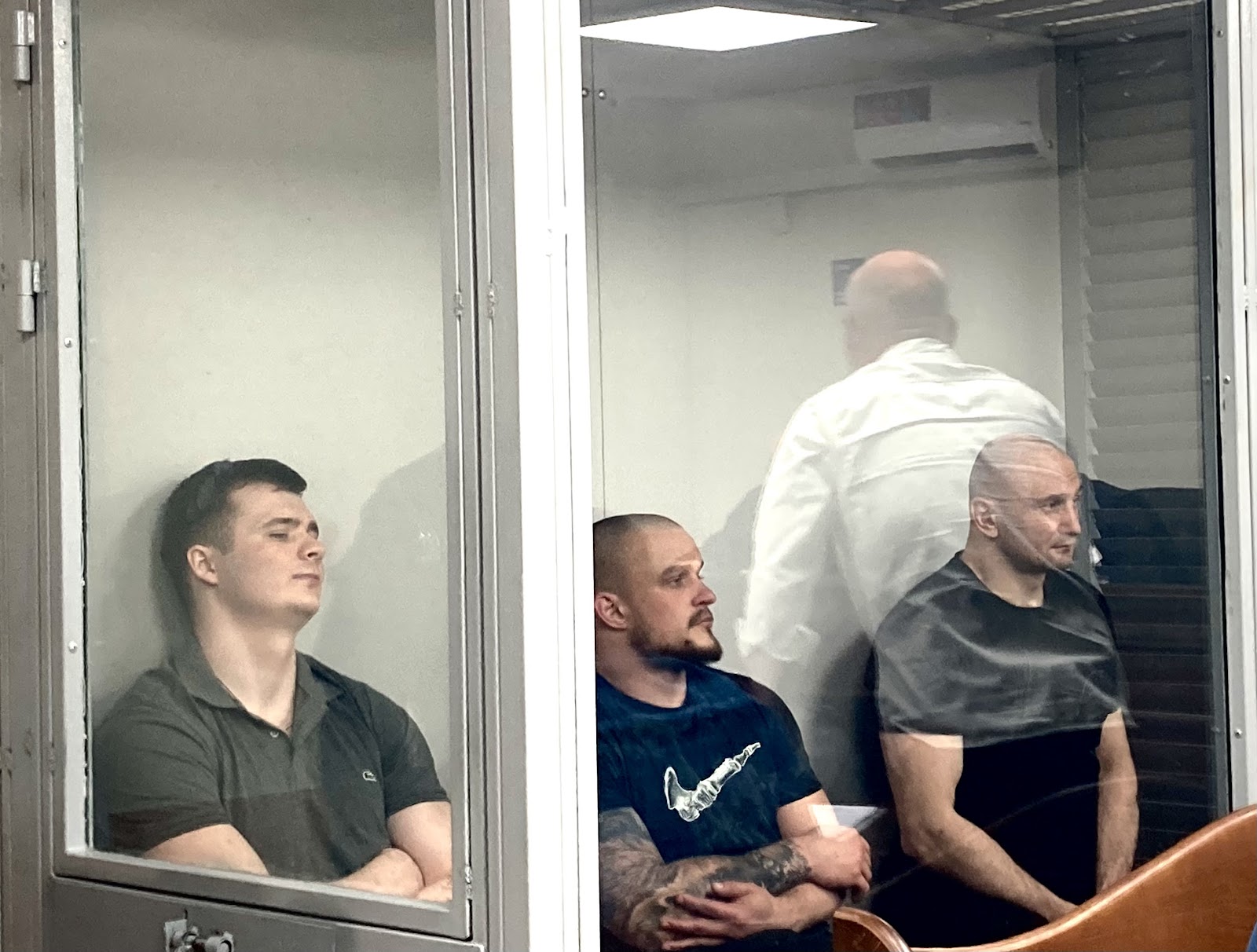 Вбивство добровольця у Києві: прокуратура просить заґратувати стрілка на 15 років, мати вимагає довічного Вбивство добровольця у Києві: прокуратура просить заґратувати стрілка на 15 років, мати вимагає довічного