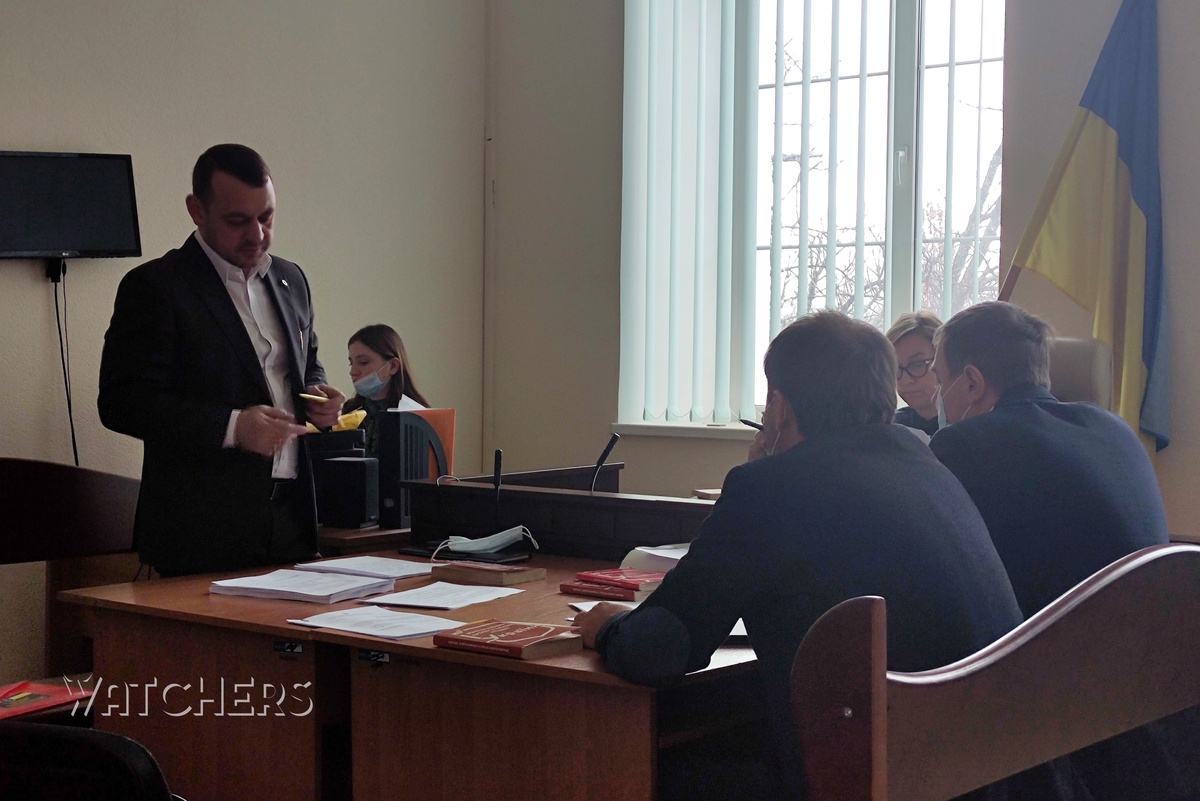 Штурм Майдану 1 грудня: Потерпілий впізнав обвинуваченого ексберкутівця Садовніченка під час слідчої дії Штурм Майдану 1 грудня: Потерпілий впізнав обвинуваченого ексберкутівця Садовніченка під час слідчої дії