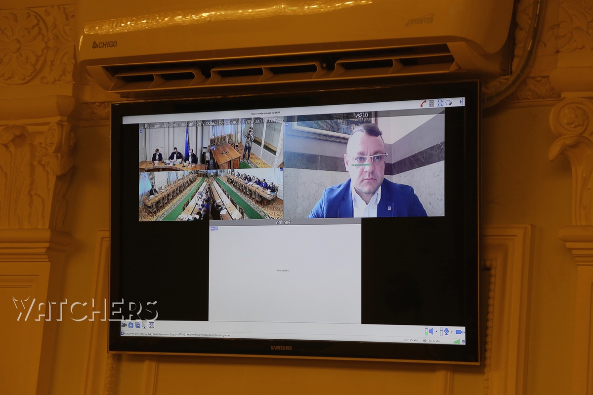 Адвокат Януковича не долетів до Ростова, аби забезпечити явку президента-втікача в суді