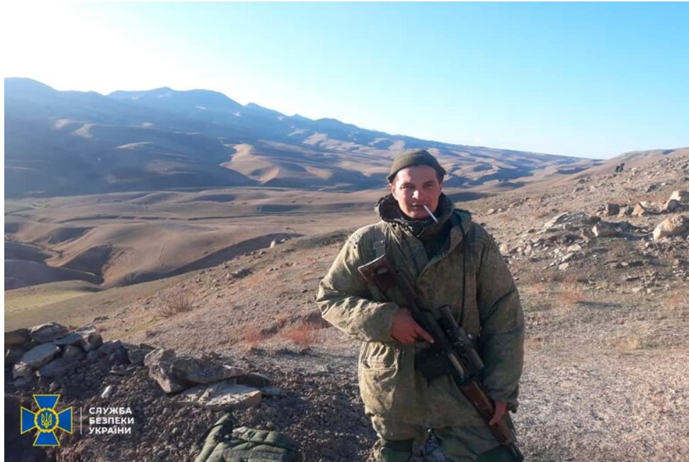 Вбивство цивільного снайпером окупантів: у Києві судять росіянина Ільїна Вбивство цивільного снайпером окупантів: у Києві судять росіянина Ільїна