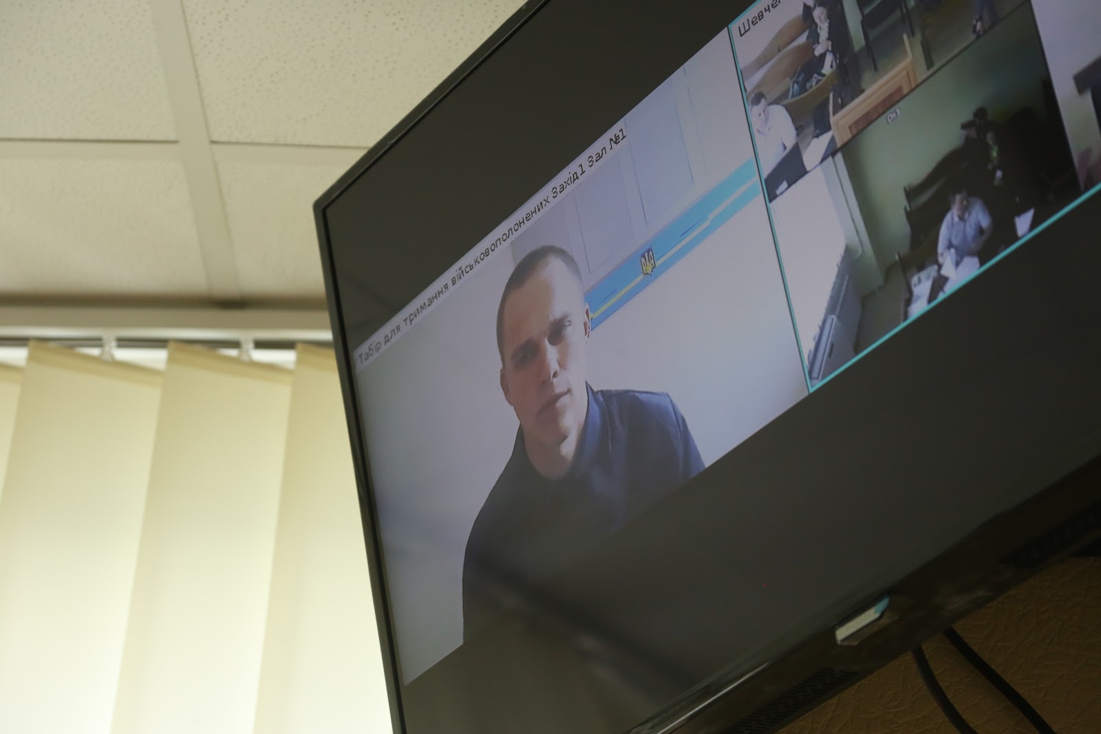 «Дуже-дуже шкодую»: бойовик з так званого «ЛНР» покаявся в столичному суді, де його звинувачують у держзраді «Дуже-дуже шкодую»: бойовик з так званого «ЛНР» покаявся в столичному суді, де його звинувачують у держзраді