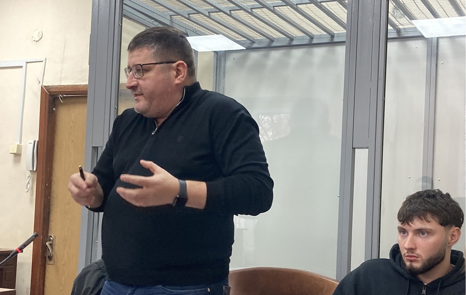 Усі на волі: що відбувається в суді у справі пʼяних вечірок 