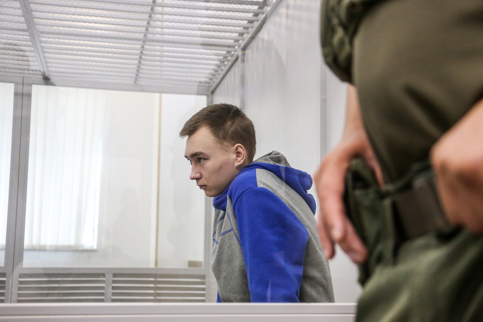 Суд скасував довічне ув’язнення російському окупанту Шишимаріну Суд скасував довічне ув’язнення російському окупанту Шишимаріну