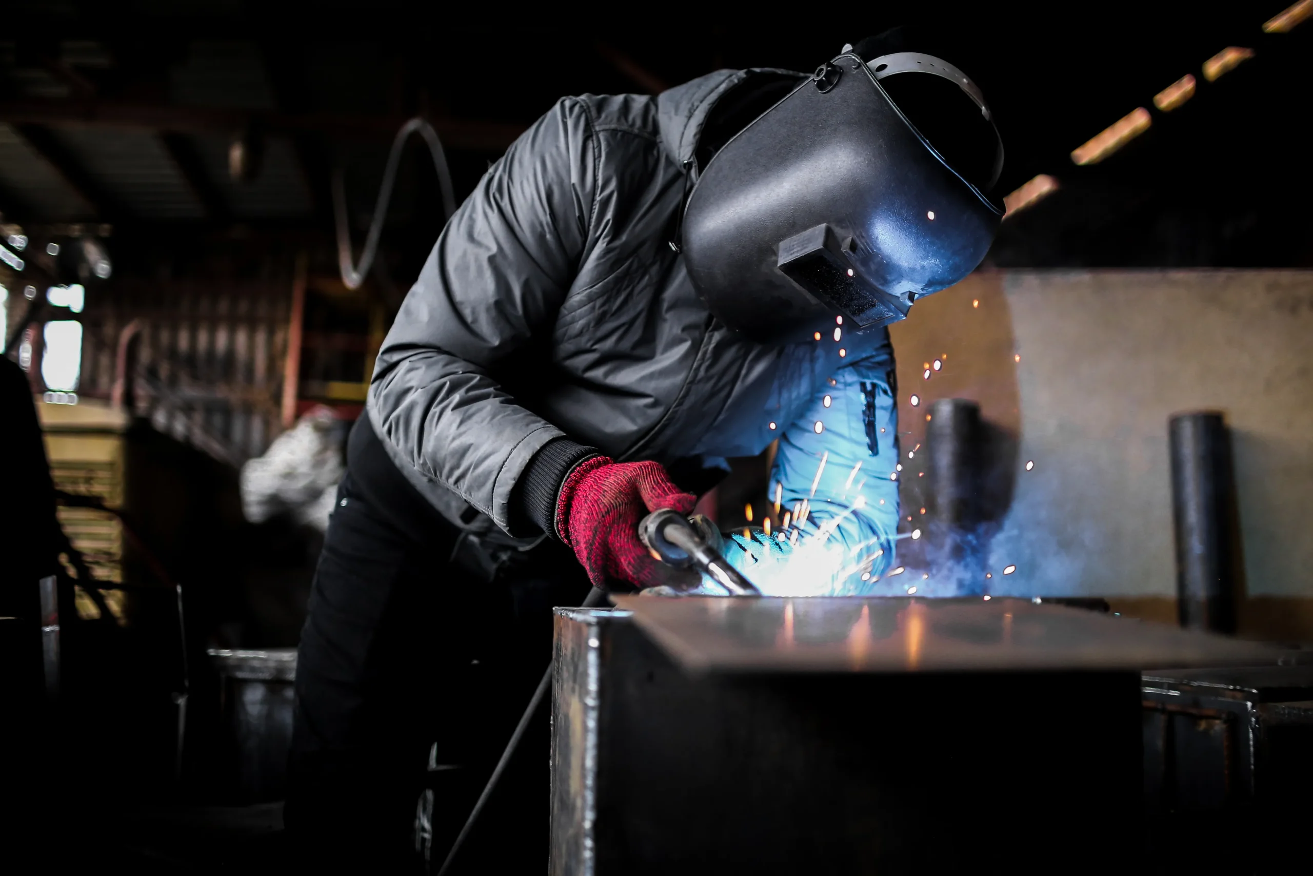 Фоторепортаж з Сумської Кузні: сталевий внесок у перемогу регіону